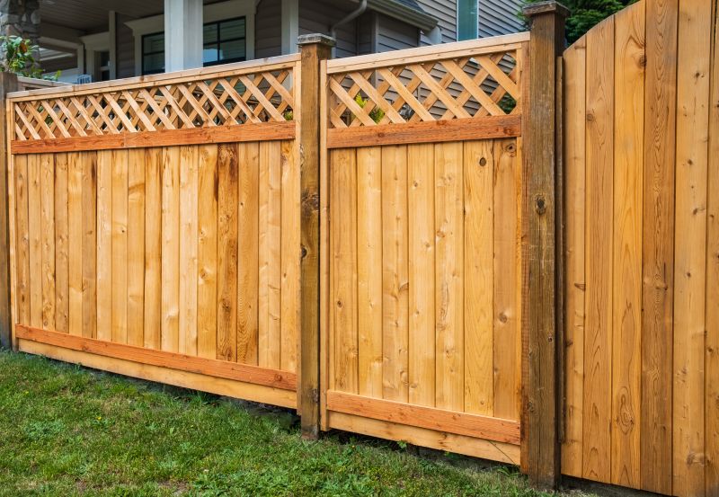 Trellis Fence Construction in Conroe, TX
